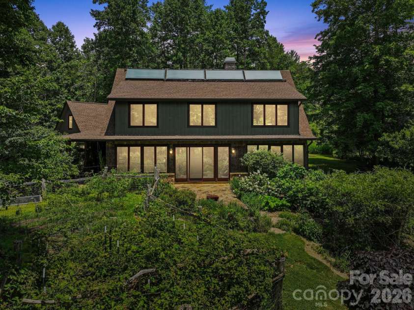 24 Merriwood Trail, Arden, NC 28704.  MLS# CAR4396503, YatesRealty ID 35111. Welcome home