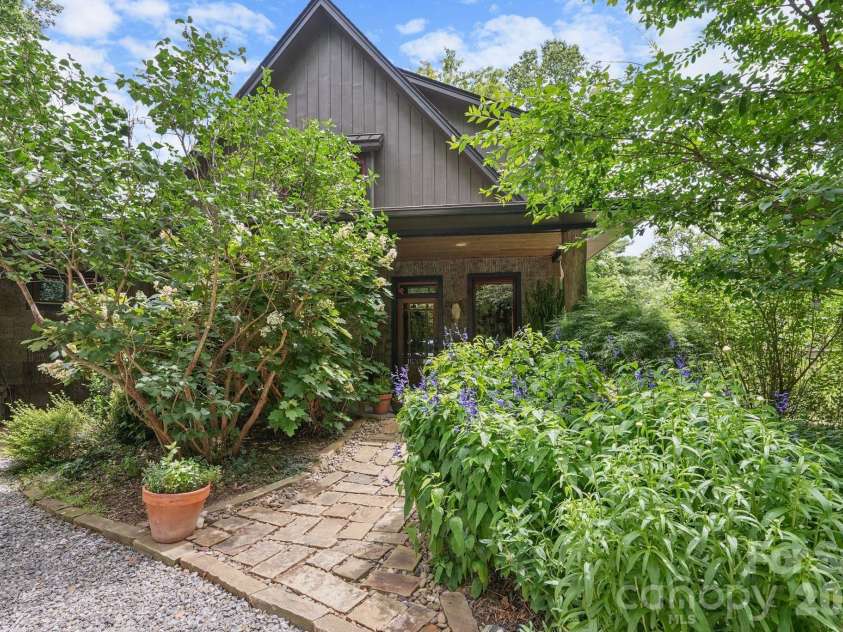 24 Merriwood Trail, Arden, NC 28704.  MLS# CAR4396503, YatesRealty ID 35111. Welcome home
