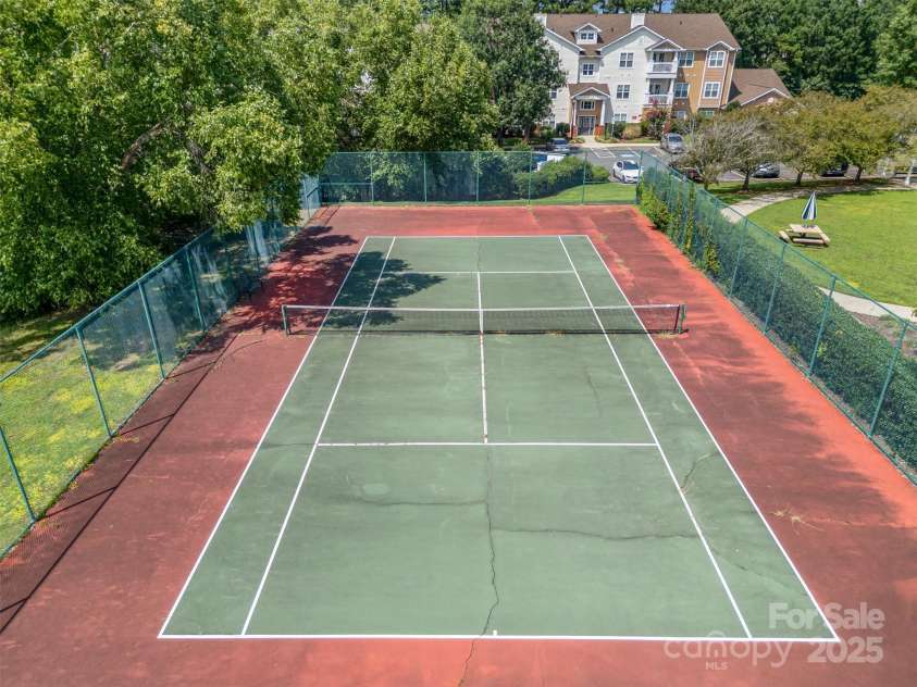 11725 Ridgeway Park Drive, Charlotte, NC 28277.  MLS# CAR4294025, YatesRealty ID 35112. 