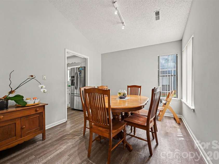 611 Mattingwood Drive, Charlotte, NC 28270.  MLS# CAR4390853, YatesRealty ID 35112. 