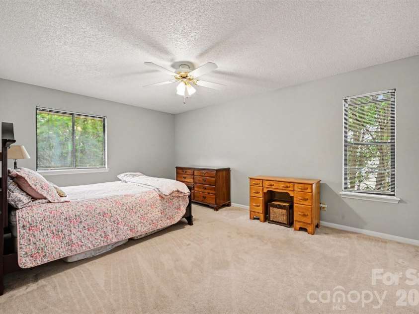 611 Mattingwood Drive, Charlotte, NC 28270.  MLS# CAR4390853, YatesRealty ID 35112. 