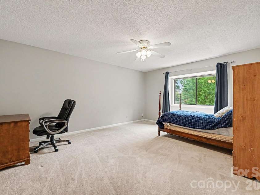 611 Mattingwood Drive, Charlotte, NC 28270.  MLS# CAR4390853, YatesRealty ID 35112. 
