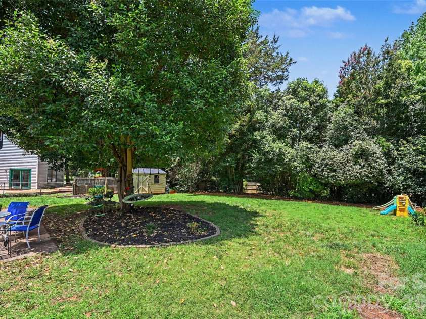 611 Mattingwood Drive, Charlotte, NC 28270.  MLS# CAR4390853, YatesRealty ID 35112. 
