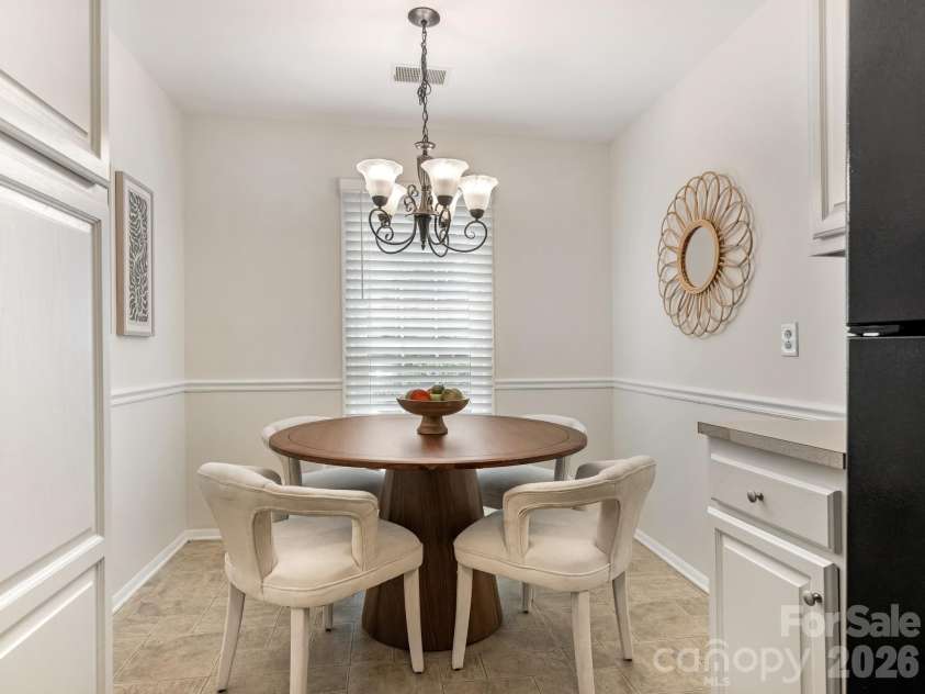 9020 Nolley Court, Charlotte, NC 28270.  MLS# CAR4411665, YatesRealty ID 35113. Dining area