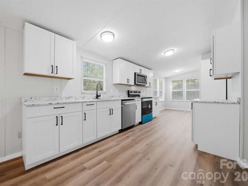 2691 Green Haven Circle, Morganton, NC 28655.  MLS# CAR4397918, YatesRealty ID 35115. 