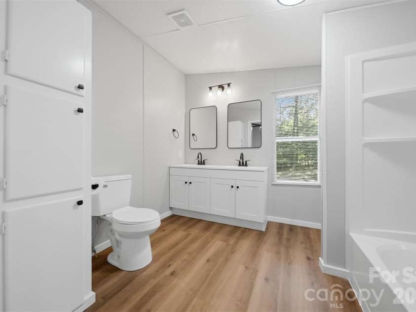 2691 Green Haven Circle, Morganton, NC 28655.  MLS# CAR4397918, YatesRealty ID 35115. 