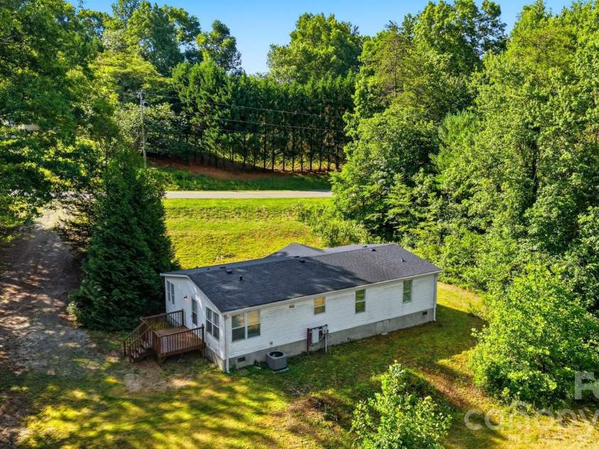 2691 Green Haven Circle, Morganton, NC 28655.  MLS# CAR4397918, YatesRealty ID 35115. 