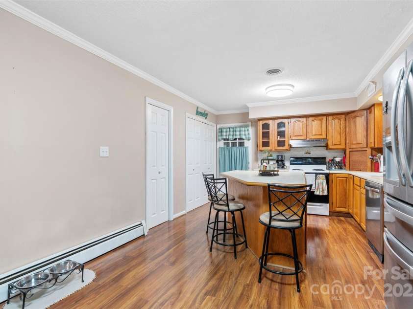 3751 Thomasville Road, Winston Salem, NC 27107.  MLS# CAR4292172, YatesRealty ID 35115. 
