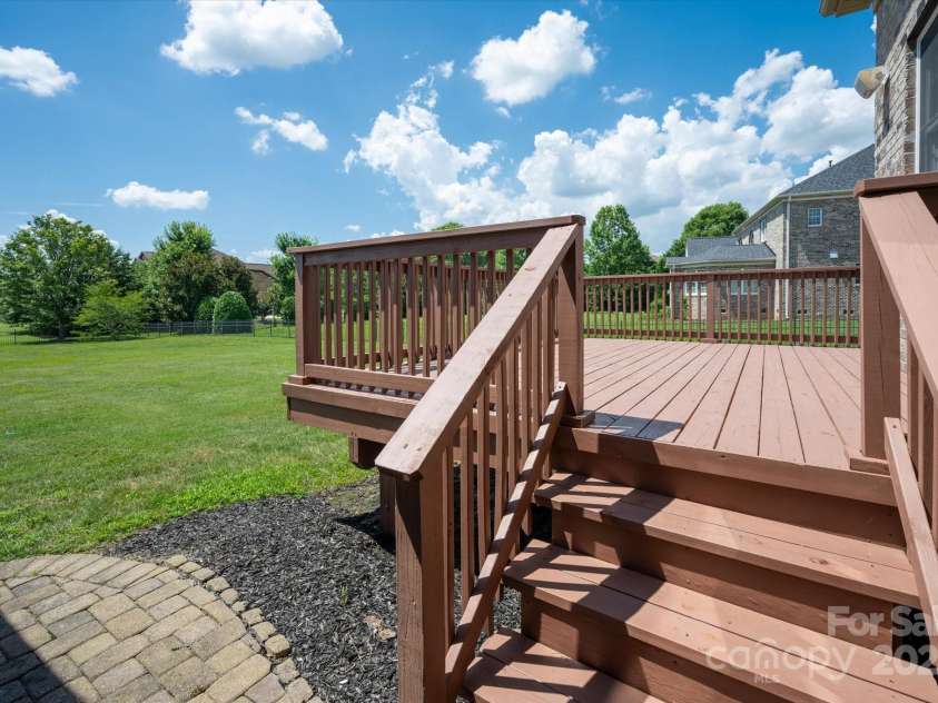 5013 Autumn Blossom Lane, Waxhaw, NC 28173.  MLS# CAR4275485, YatesRealty ID 35116. 