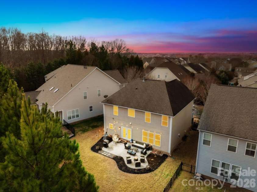 1007 Hamil Ridge Drive, Waxhaw, NC 28173.  MLS# CAR4374498, YatesRealty ID 35117. 