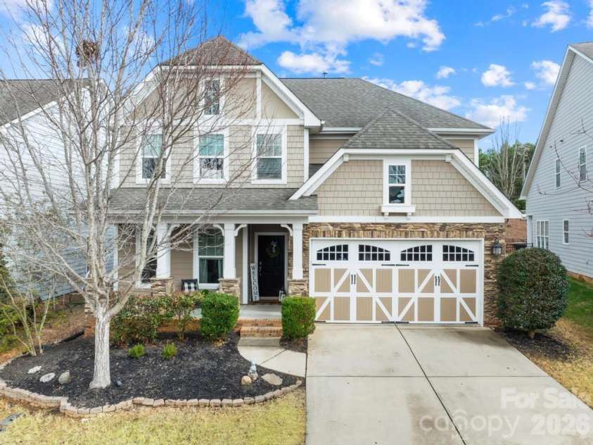1007 Hamil Ridge Drive, Waxhaw, NC 28173.  MLS# CAR4374498, YatesRealty ID 35117. 