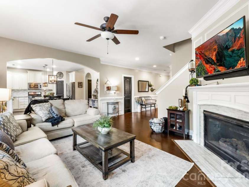 1007 Hamil Ridge Drive, Waxhaw, NC 28173.  MLS# CAR4374498, YatesRealty ID 35117. 