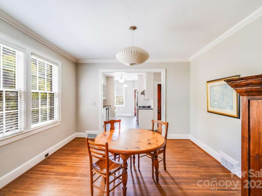 2928 Park Road, Charlotte, NC 28209.  MLS# CAR4279350, YatesRealty ID 35117. 