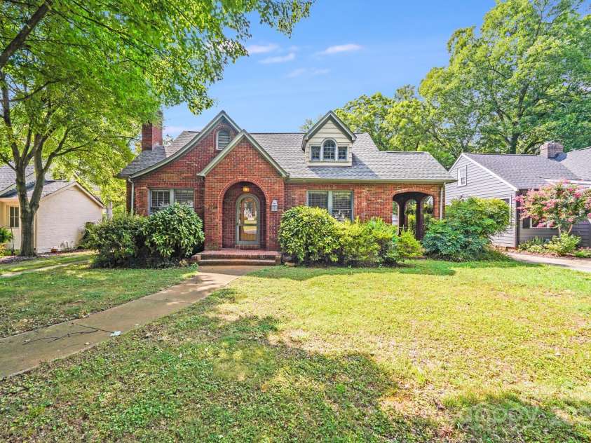 2928 Park Road, Charlotte, NC 28209.  MLS# CAR4279350, YatesRealty ID 35117. 