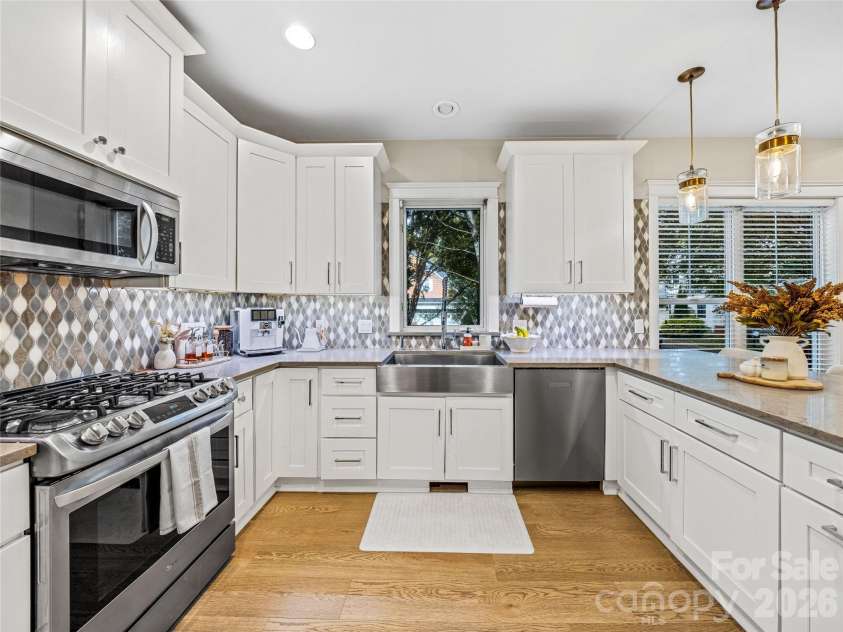 1513 Kentmere Lane, Asheville, NC 28803.  MLS# CAR4399717, YatesRealty ID 35118. 