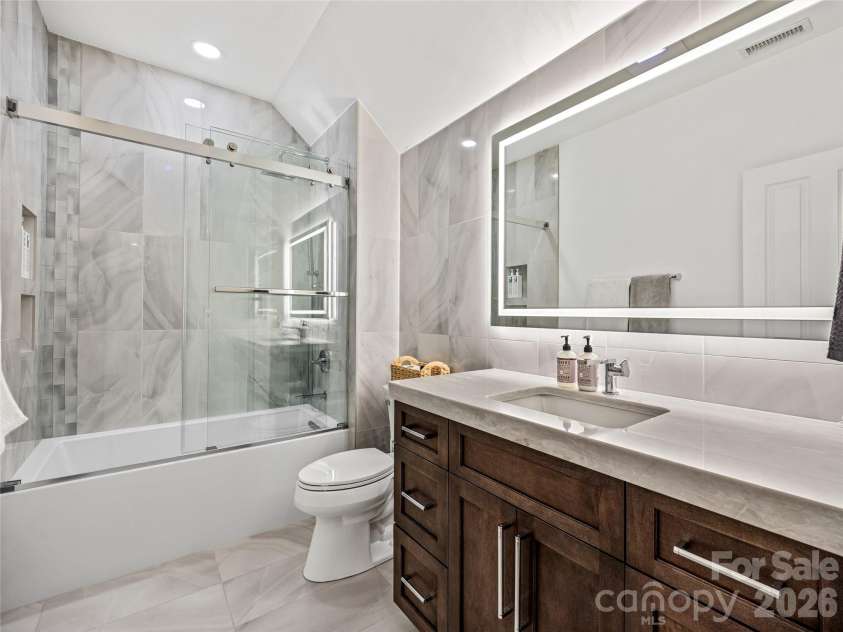1513 Kentmere Lane, Asheville, NC 28803.  MLS# CAR4399717, YatesRealty ID 35118. 