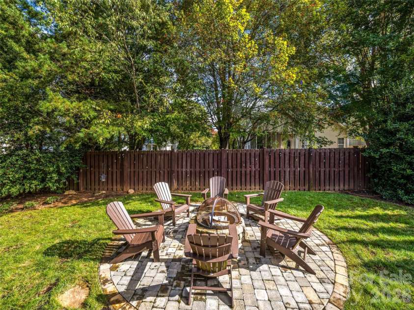 1513 Kentmere Lane, Asheville, NC 28803.  MLS# CAR4399717, YatesRealty ID 35118. 