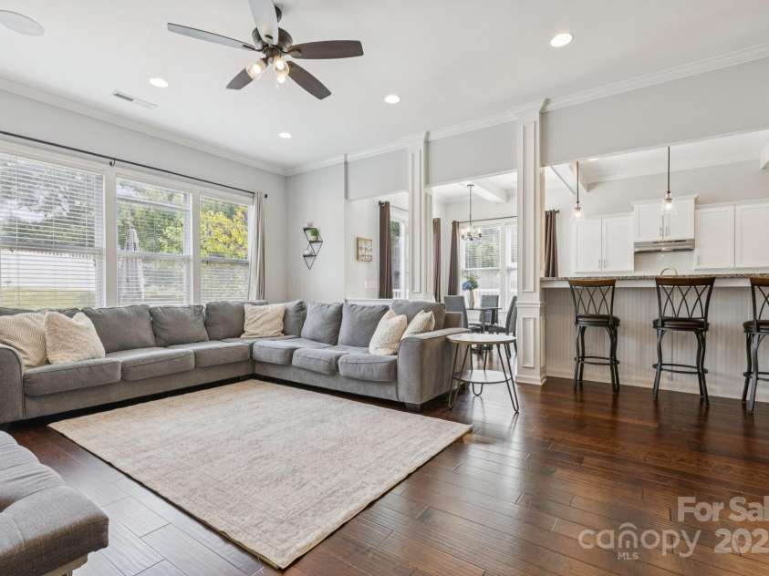 5034 Stonehill Lane, Matthews, NC 28104.  MLS# CAR4297218, YatesRealty ID 35118. 