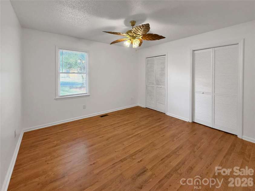 315 Southglenn Drive, Shelby, NC 28152.  MLS# CAR4398562, YatesRealty ID 35119. 