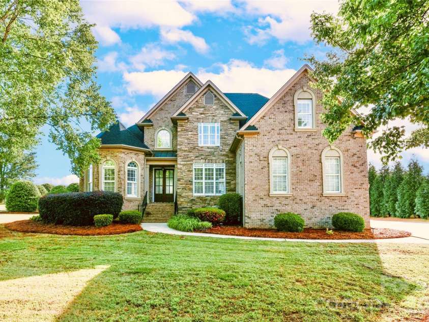 4917 Campobello Drive, Monroe, NC 28110.  MLS# CAR4381993, YatesRealty ID 35120. 