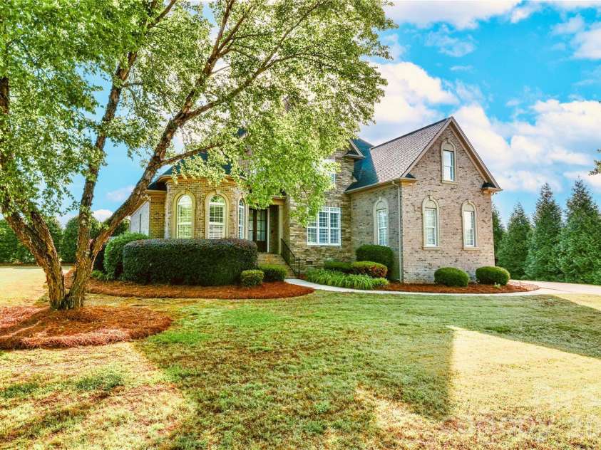 4917 Campobello Drive, Monroe, NC 28110.  MLS# CAR4381993, YatesRealty ID 35120. 