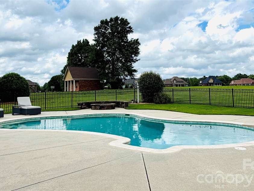 4917 Campobello Drive, Monroe, NC 28110.  MLS# CAR4381993, YatesRealty ID 35120. 