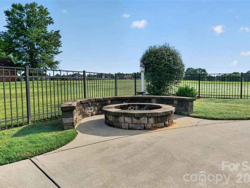 4917 Campobello Drive, Monroe, NC 28110.  MLS# CAR4381993, YatesRealty ID 35120. 
