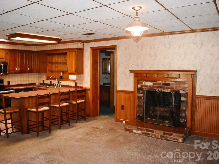 2575 Country Club Road, Wilkesboro, NC 28697.  MLS# CAR4396907, YatesRealty ID 35121. 