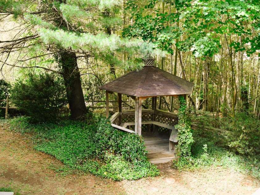 2575 Country Club Road, Wilkesboro, NC 28697.  MLS# CAR4396907, YatesRealty ID 35121. 
