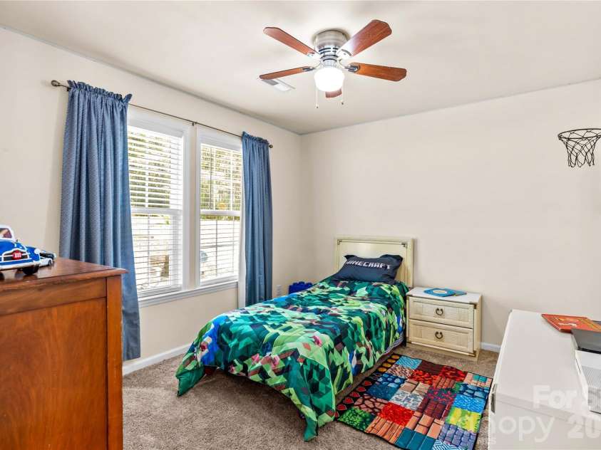 122 Yadkin River Road, Statesville, NC 28625.  MLS# CAR4397899, YatesRealty ID 35122. 