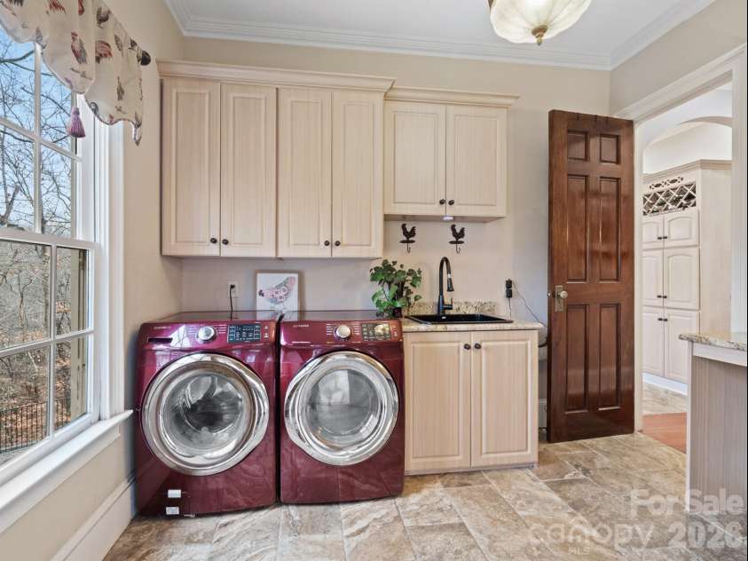 1090 Saunders Drive, Catawba, NC 28609.  MLS# CAR4386981, YatesRealty ID 35123. 