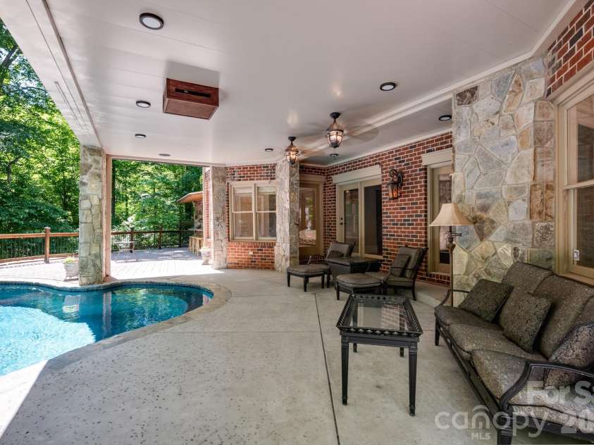 1090 Saunders Drive, Catawba, NC 28609.  MLS# CAR4386981, YatesRealty ID 35123. 