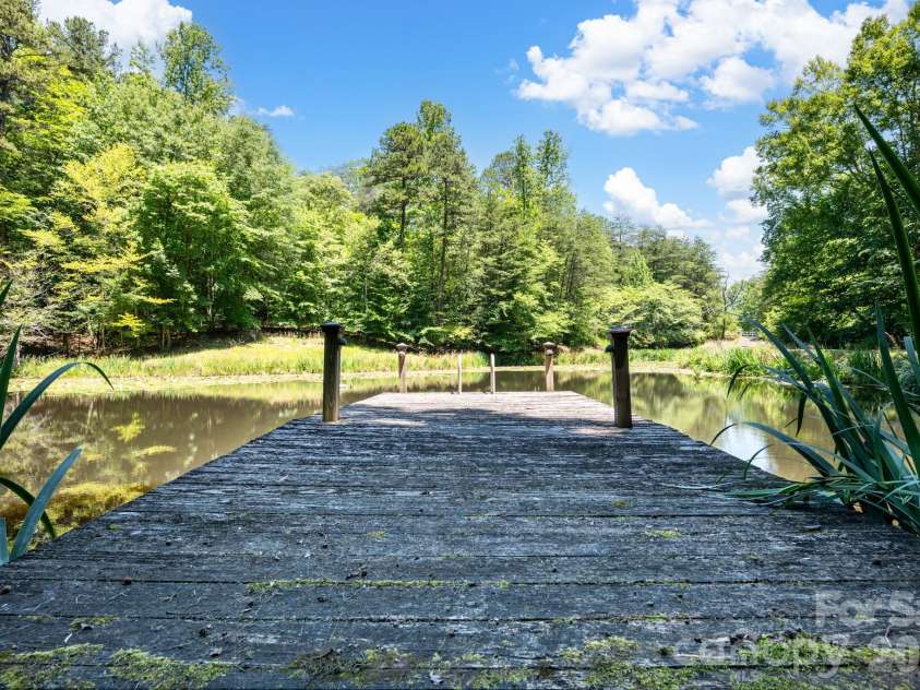 1090 Saunders Drive, Catawba, NC 28609.  MLS# CAR4386981, YatesRealty ID 35123. 