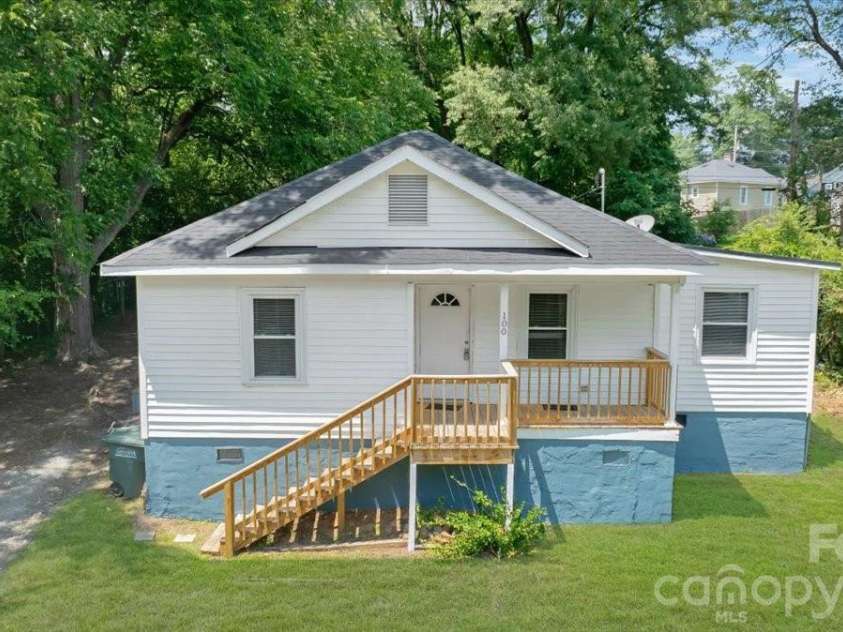 100 Gilmer Street, Gastonia, NC 28052.  MLS# CAR4399181, YatesRealty ID 35124. 