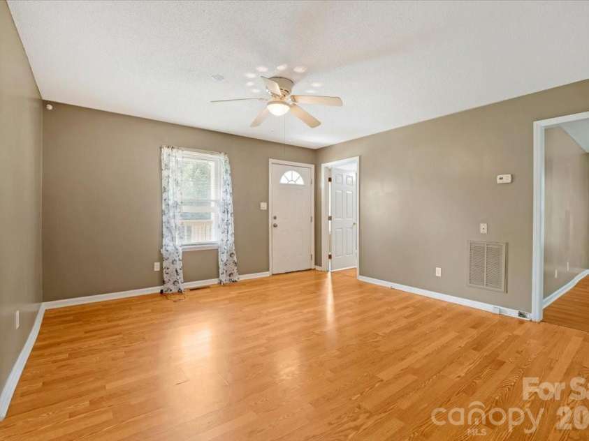 100 Gilmer Street, Gastonia, NC 28052.  MLS# CAR4399181, YatesRealty ID 35124. 