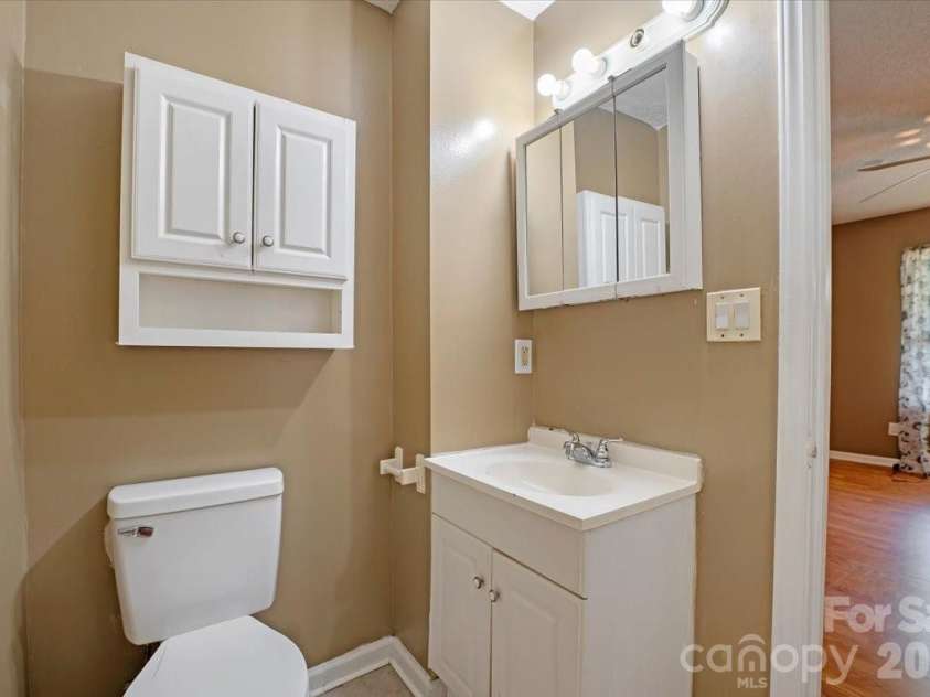 100 Gilmer Street, Gastonia, NC 28052.  MLS# CAR4399181, YatesRealty ID 35124. 