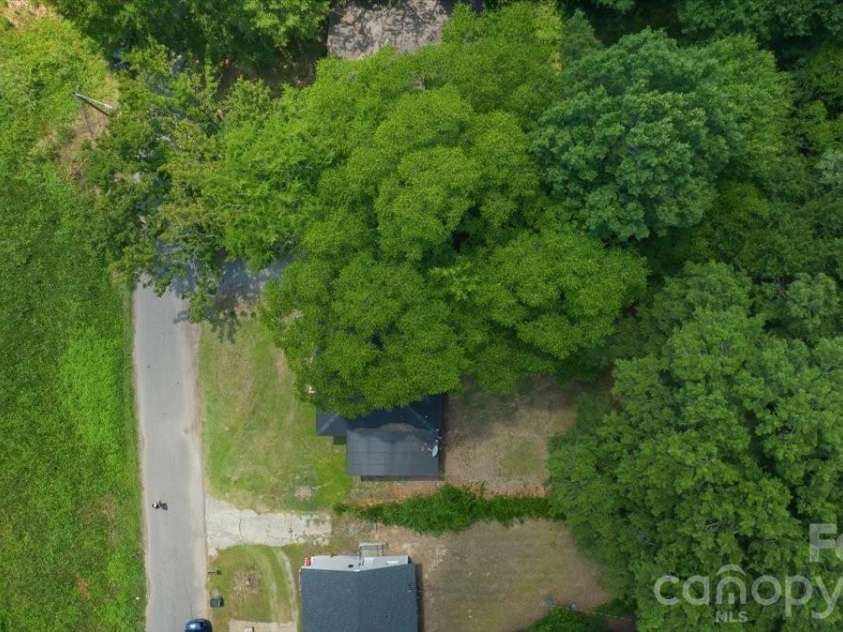 100 Gilmer Street, Gastonia, NC 28052.  MLS# CAR4399181, YatesRealty ID 35124. 