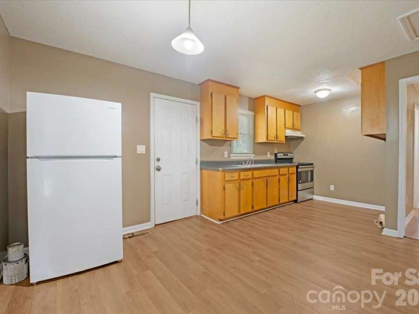 100 Gilmer Street, Gastonia, NC 28052.  MLS# CAR4399181, YatesRealty ID 35124. Kitchen