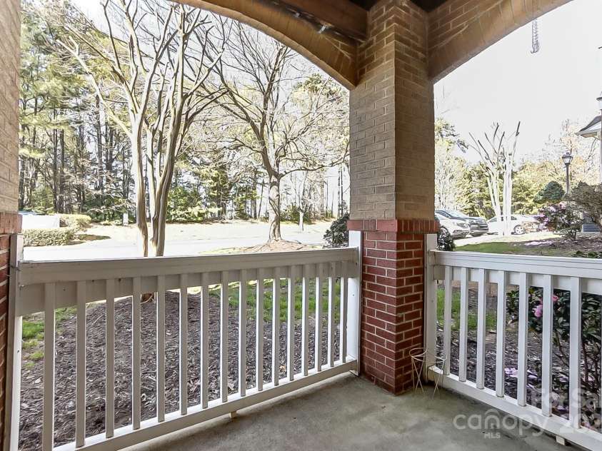 11941 Ridgeway Park Drive, Charlotte, NC 28277.  MLS# CAR4239345, YatesRealty ID 35124. Patio