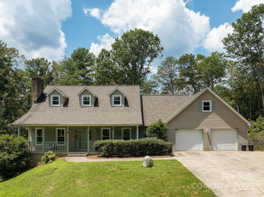 2091 Blowing Rock Boulevard, Lenoir, NC 28645.  MLS# CAR4276116, YatesRealty ID 35125. 