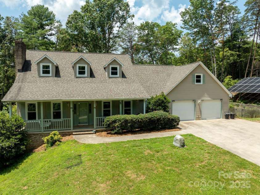 2091 Blowing Rock Boulevard, Lenoir, NC 28645.  MLS# CAR4276116, YatesRealty ID 35125. 