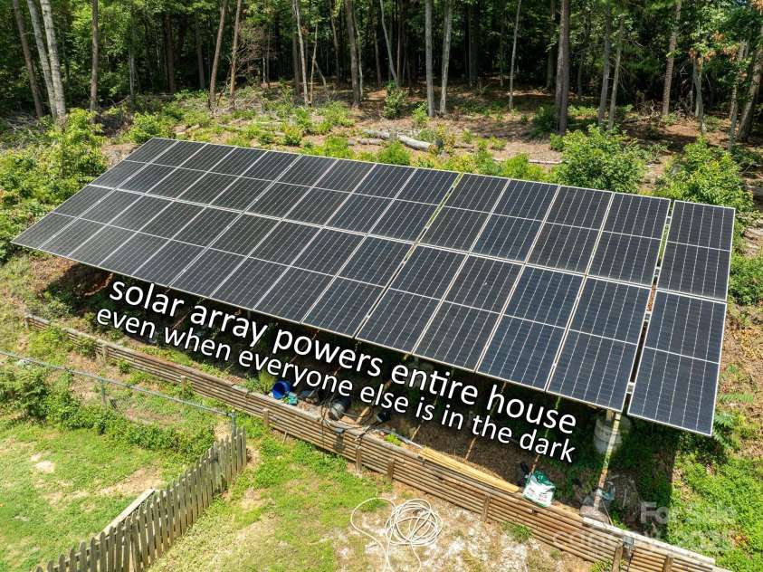 2091 Blowing Rock Boulevard, Lenoir, NC 28645.  MLS# CAR4276116, YatesRealty ID 35125. 