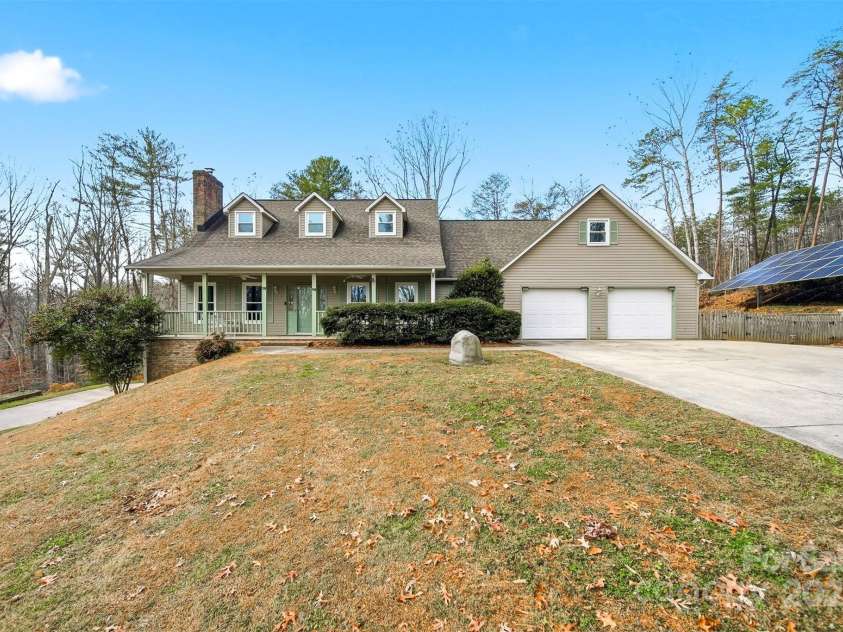 2091 Blowing Rock Boulevard, Lenoir, NC 28645.  MLS# CAR4330538, YatesRealty ID 35125. 