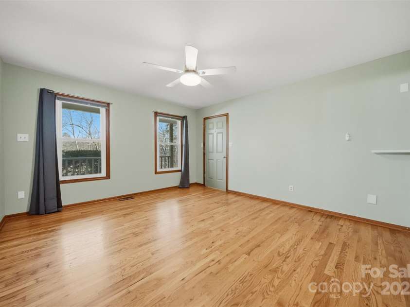 2091 Blowing Rock Boulevard, Lenoir, NC 28645.  MLS# CAR4330538, YatesRealty ID 35125. 