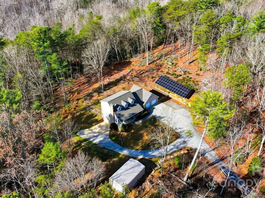 2091 Blowing Rock Boulevard, Lenoir, NC 28645.  MLS# CAR4330538, YatesRealty ID 35125. 