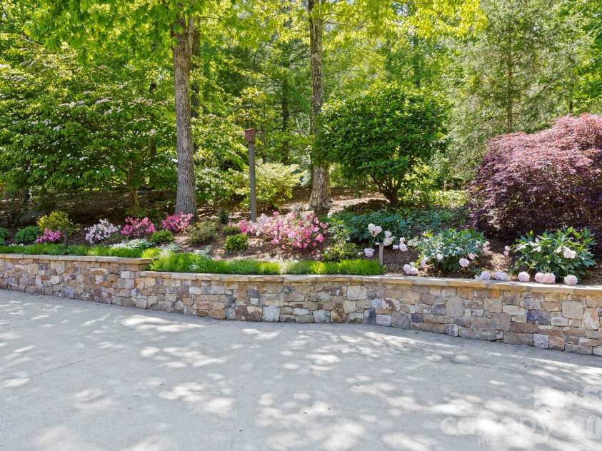 20 Fernridge Court, Flat Rock, NC 28731.  MLS# CAR4383605, YatesRealty ID 35126. 