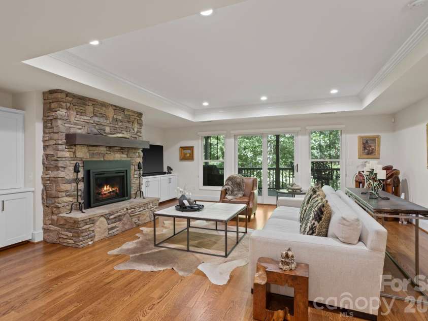 20 Fernridge Court, Flat Rock, NC 28731.  MLS# CAR4383605, YatesRealty ID 35126. 