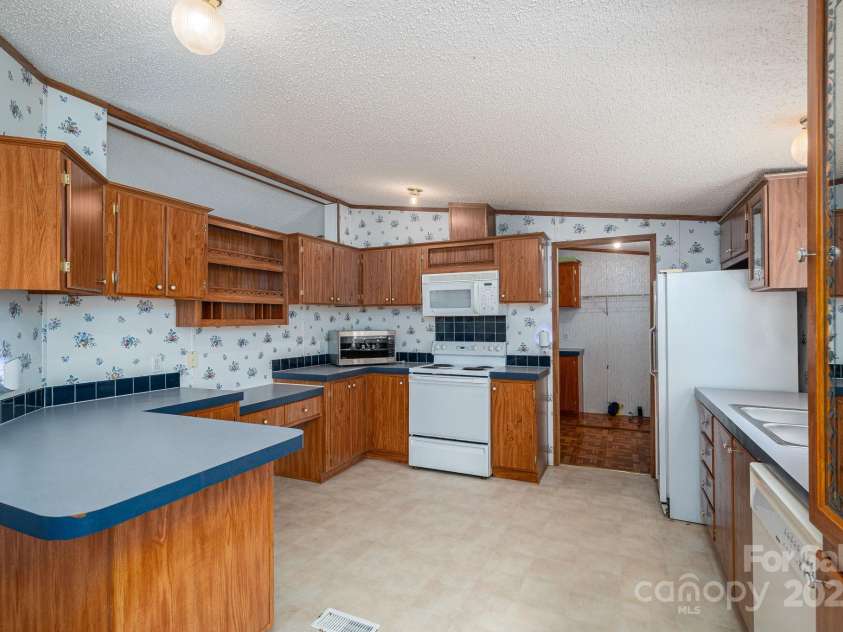 2068 Kollege Lane, Crouse, NC 28033.  MLS# CAR4296113, YatesRealty ID 35127. 