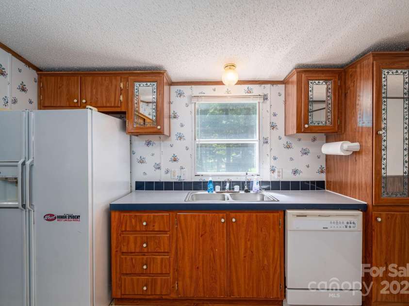 2068 Kollege Lane, Crouse, NC 28033.  MLS# CAR4296113, YatesRealty ID 35127. 