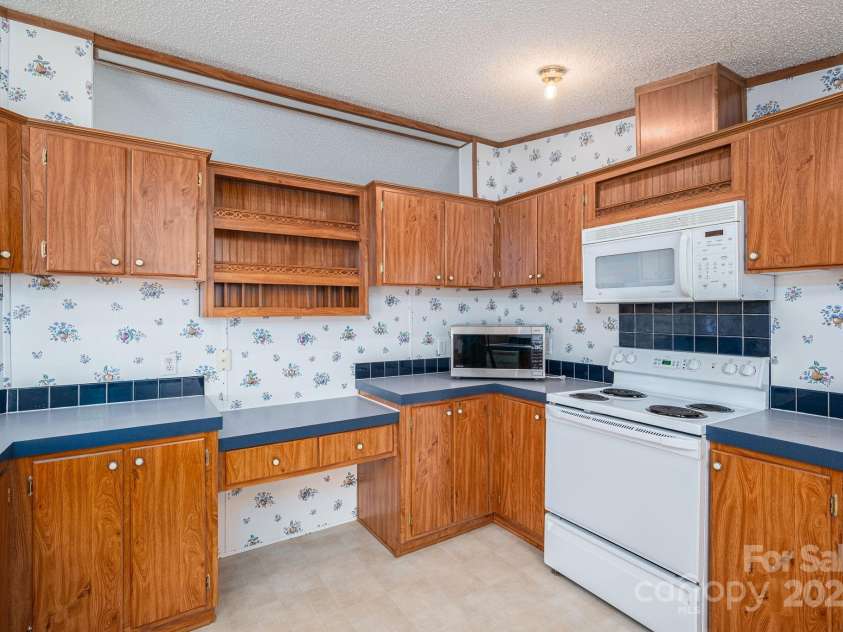 2068 Kollege Lane, Crouse, NC 28033.  MLS# CAR4296113, YatesRealty ID 35127. 
